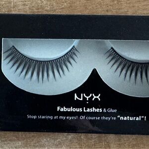 8 Pairs # 128 NYX Natural Black Fabulous Lashes & Glue